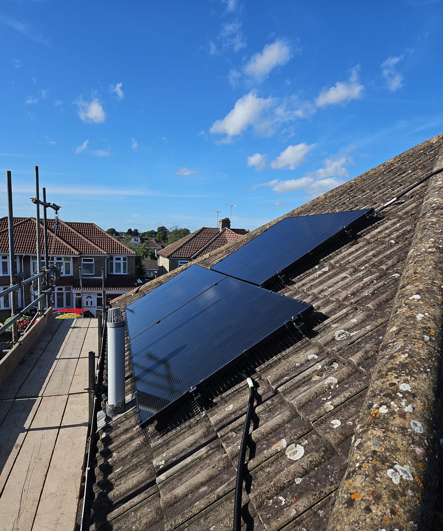 Solar scaffolding